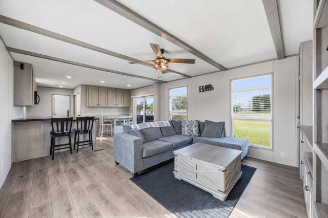 9318 E Creek Bend Drive, Needville, TX 77461