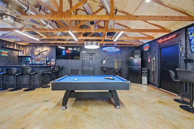 9318 E Creek Bend Drive, Needville, TX 77461