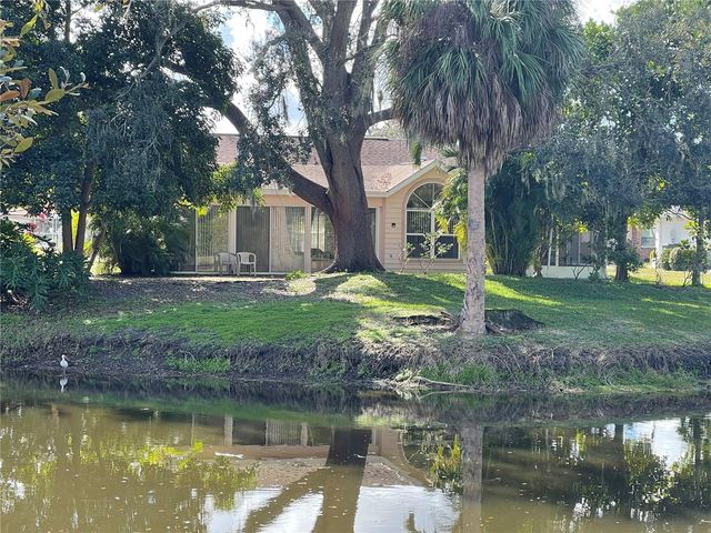 3109 57TH AVENUE CIRCLE E, Bradenton, FL 34203