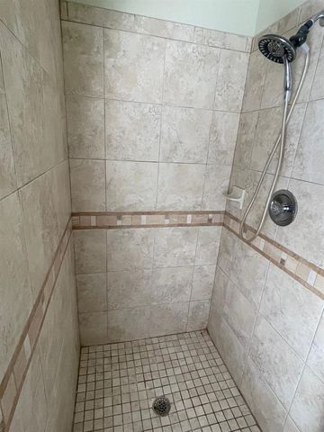 3109 57TH AVENUE CIRCLE E, Bradenton, FL 34203