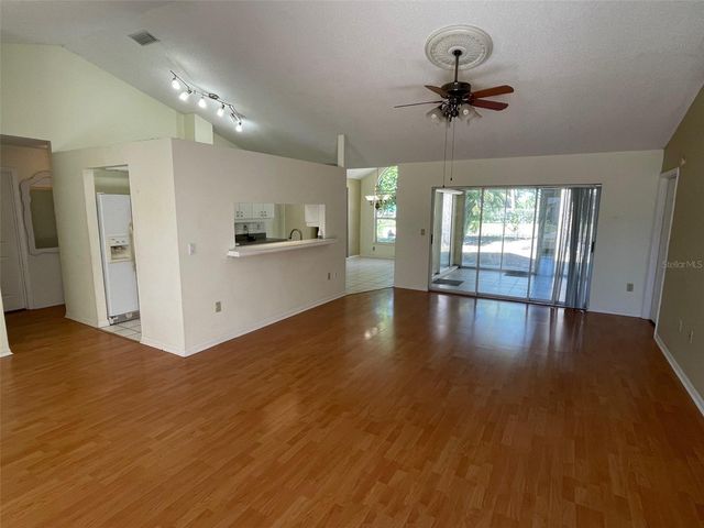 3109 57TH AVENUE CIRCLE E, Bradenton, FL 34203