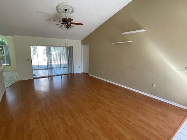 3109 57TH AVENUE CIRCLE E, Bradenton, FL 34203