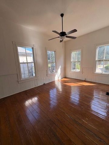 610 14th Street, Galveston, TX 77550