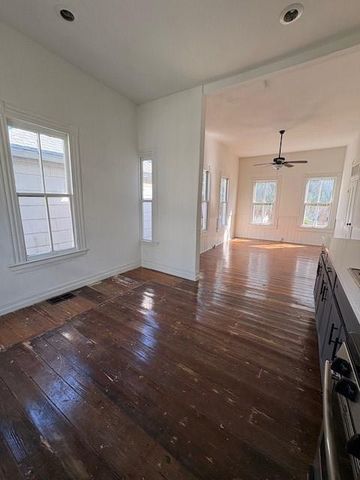 610 14th Street, Galveston, TX 77550