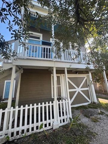 610 14th Street, Galveston, TX 77550
