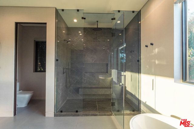 829 N Ogden Drive, Los Angeles, CA 90046