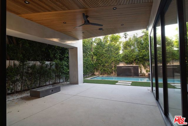 829 N Ogden Drive, Los Angeles, CA 90046
