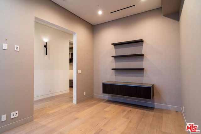 829 N Ogden Drive, Los Angeles, CA 90046