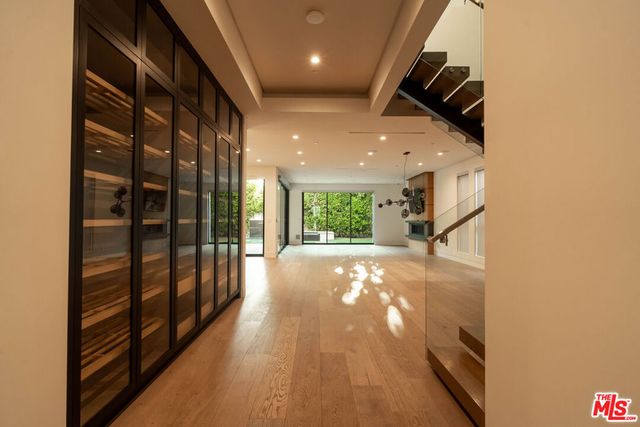 829 N Ogden Drive, Los Angeles, CA 90046