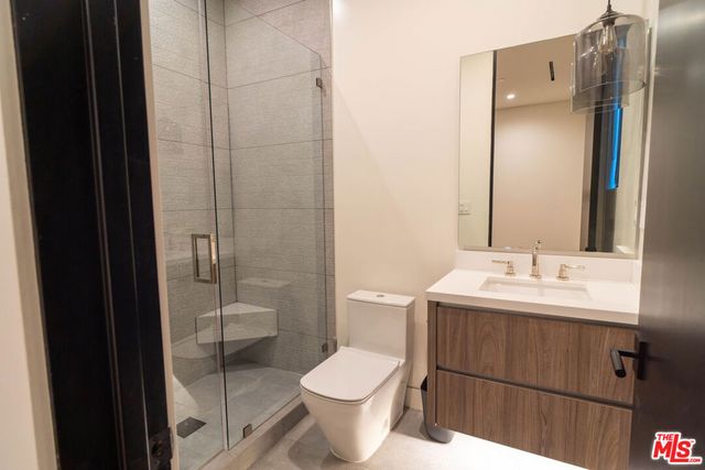 829 N Ogden Drive, Los Angeles, CA 90046