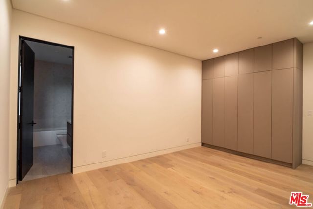 829 N Ogden Drive, Los Angeles, CA 90046