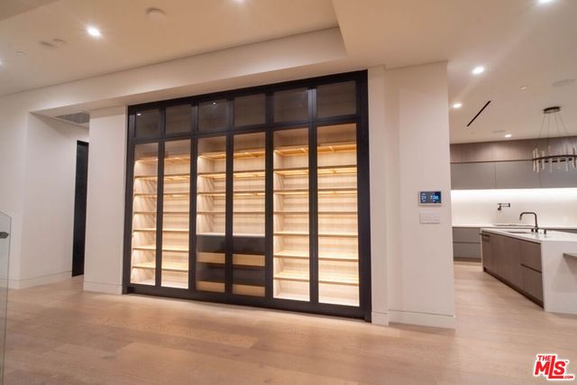 829 N Ogden Drive, Los Angeles, CA 90046