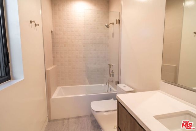829 N Ogden Drive, Los Angeles, CA 90046