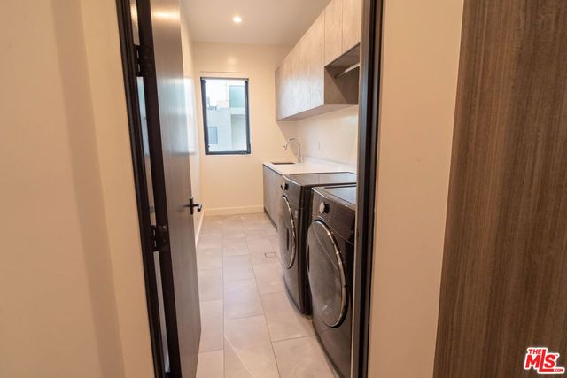 829 N Ogden Drive, Los Angeles, CA 90046