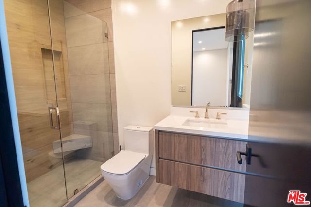 829 N Ogden Drive, Los Angeles, CA 90046