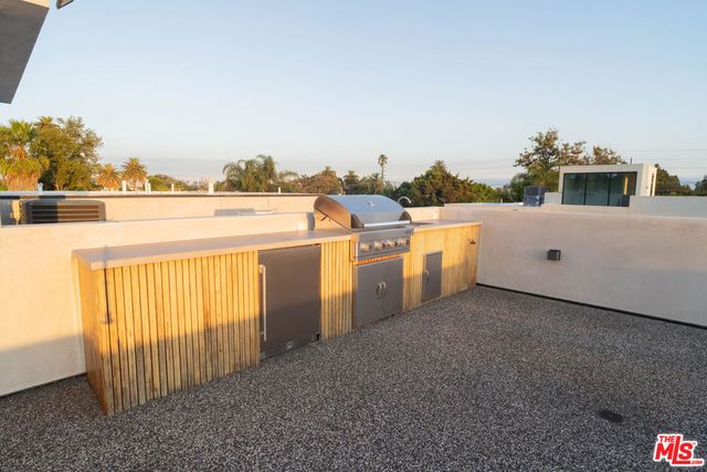 829 N Ogden Drive, Los Angeles, CA 90046