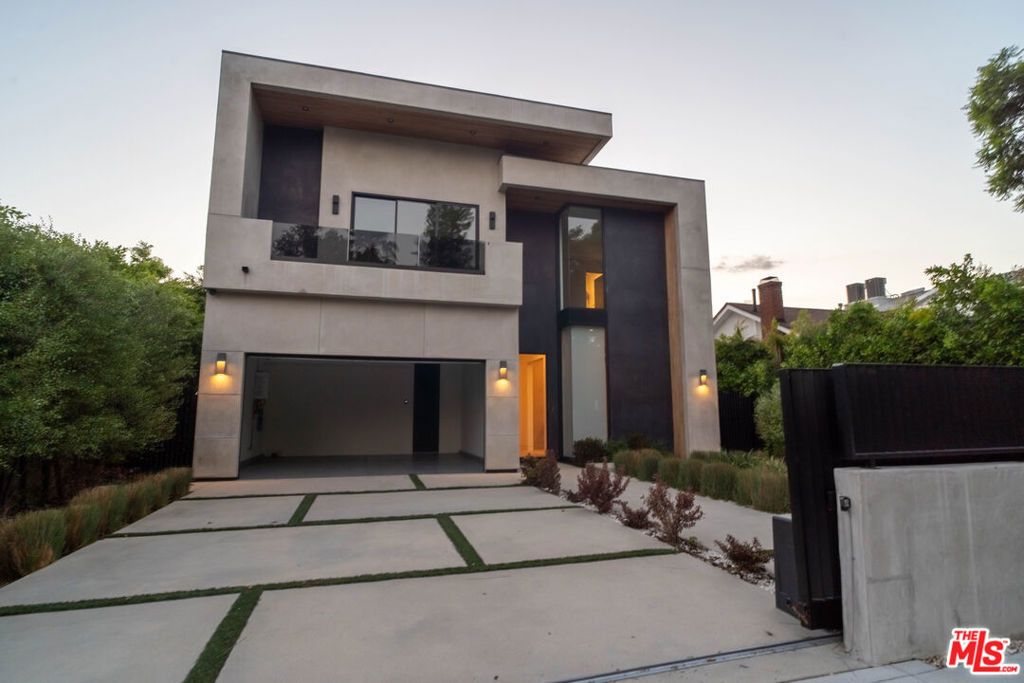 829 N Ogden Drive, Los Angeles, CA 90046
