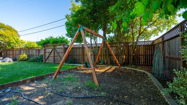 1013 Main St, Suisun City, CA 94585