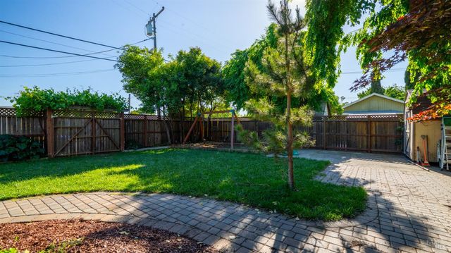 1013 Main St, Suisun City, CA 94585