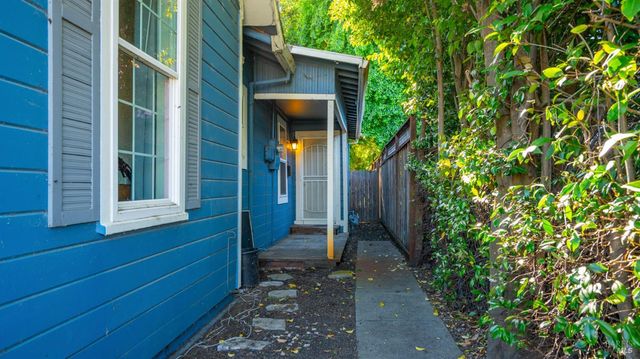 1013 Main St, Suisun City, CA 94585