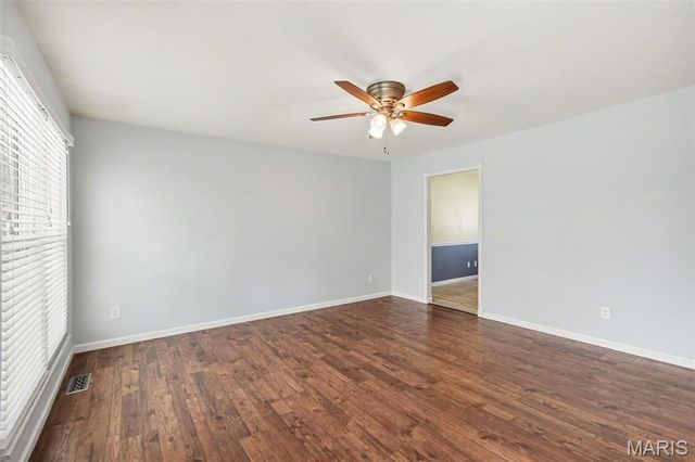 39 Oxbow Road, St Peters, MO 63376