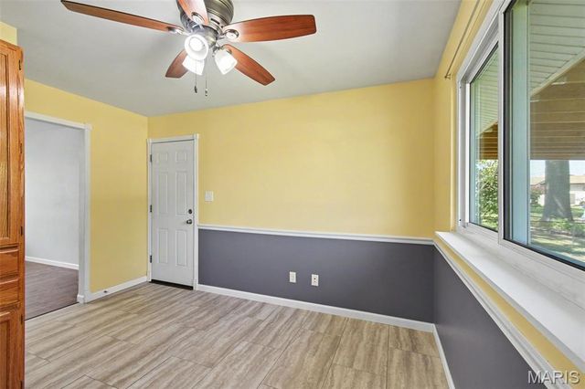 39 Oxbow Road, St Peters, MO 63376