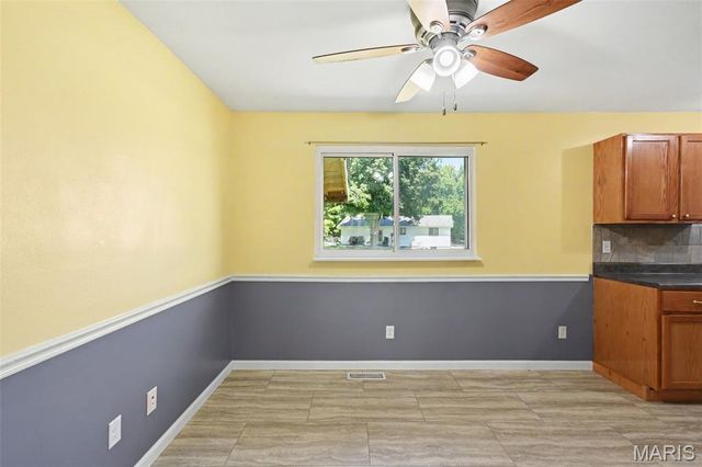39 Oxbow Road, St Peters, MO 63376