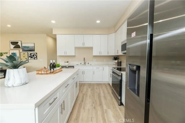 8185 Amerena Way, Fontana, CA 92335