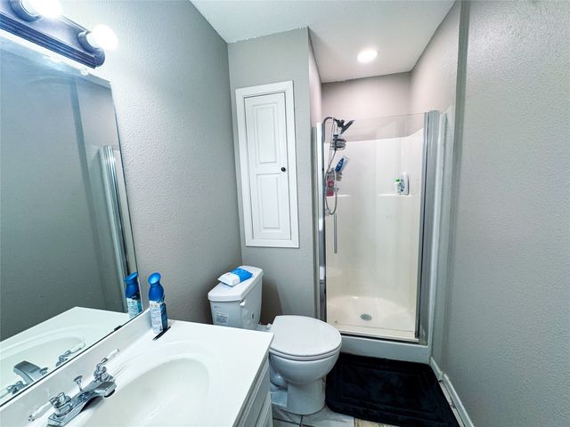 1696 County Road 2954, Alba, TX 75410