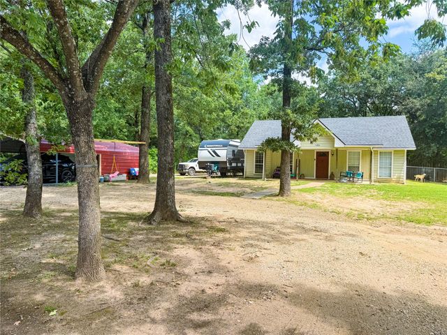 1696 County Road 2954, Alba, TX 75410