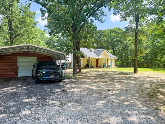 1696 County Road 2954, Alba, TX 75410