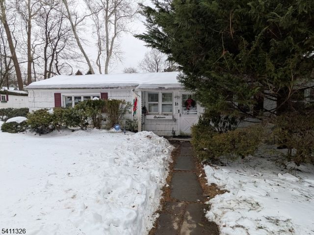 18 White Birch Ter, Caldwell Boro Twp., NJ 07006