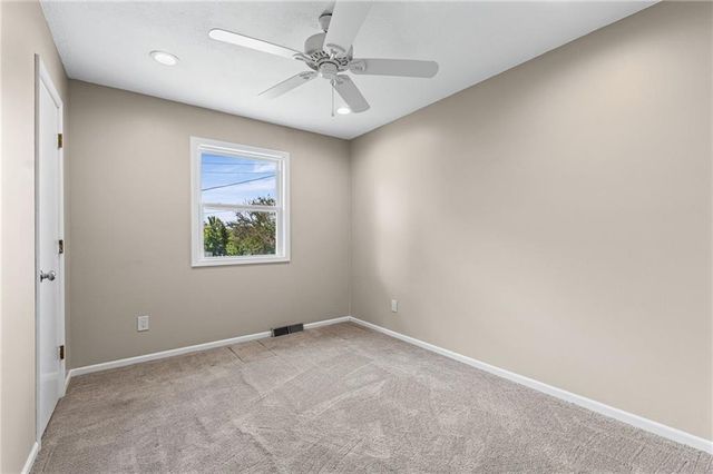 409 W South Street, Spring Hill, KS 66083