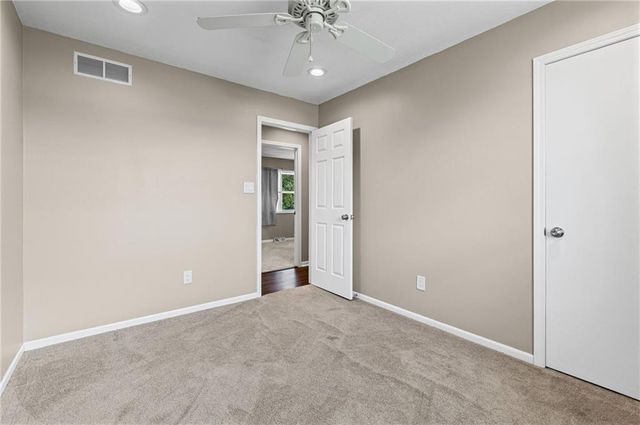 409 W South Street, Spring Hill, KS 66083