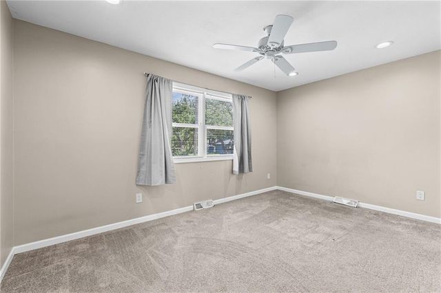 409 W South Street, Spring Hill, KS 66083