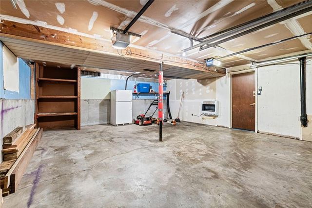409 W South Street, Spring Hill, KS 66083