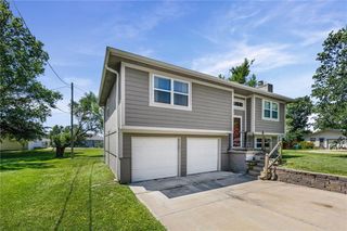 409 W South Street, Spring Hill, KS 66083