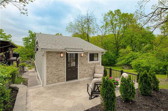 93 R Street, Lake Lotawana, MO 64086