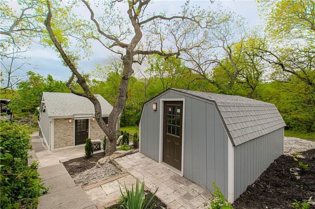 93 R Street, Lake Lotawana, MO 64086