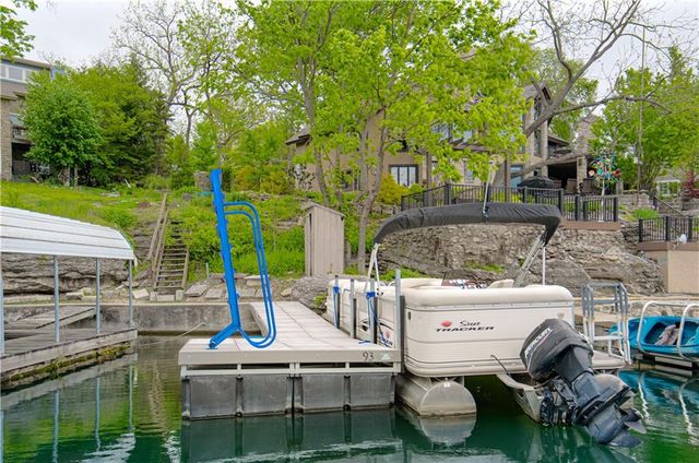 93 R Street, Lake Lotawana, MO 64086