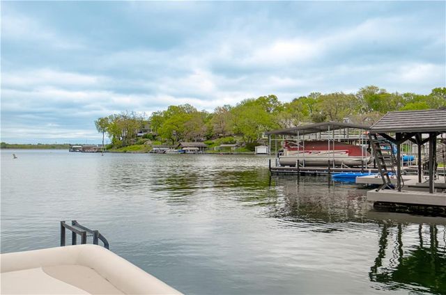 93 R Street, Lake Lotawana, MO 64086