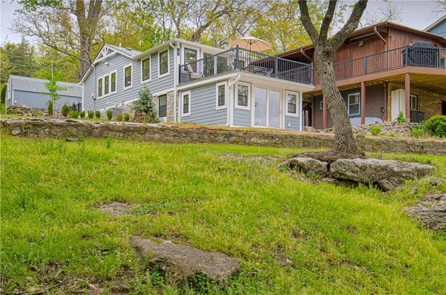 93 R Street, Lake Lotawana, MO 64086
