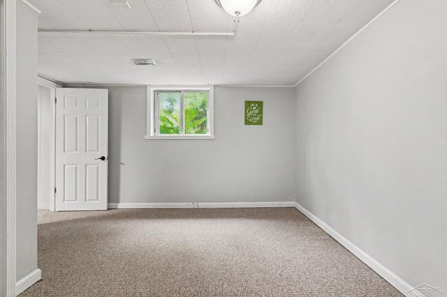 7437 Midland Road, Freeland, MI 48623