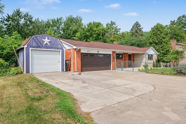 7437 Midland Road, Freeland, MI 48623