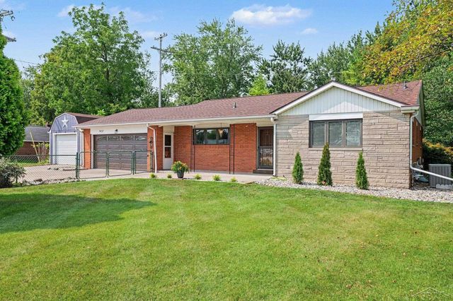 7437 Midland Road, Freeland, MI 48623