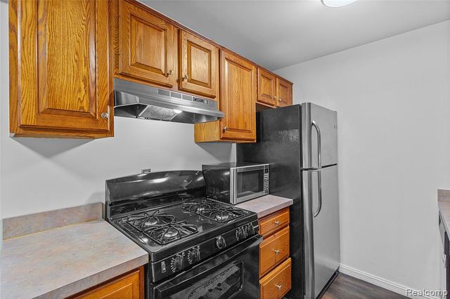 45311 Kensington St., Utica, MI 48317