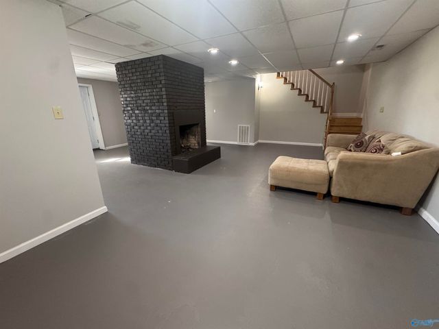 298 Golfview Drive NE, Arab, AL 35016