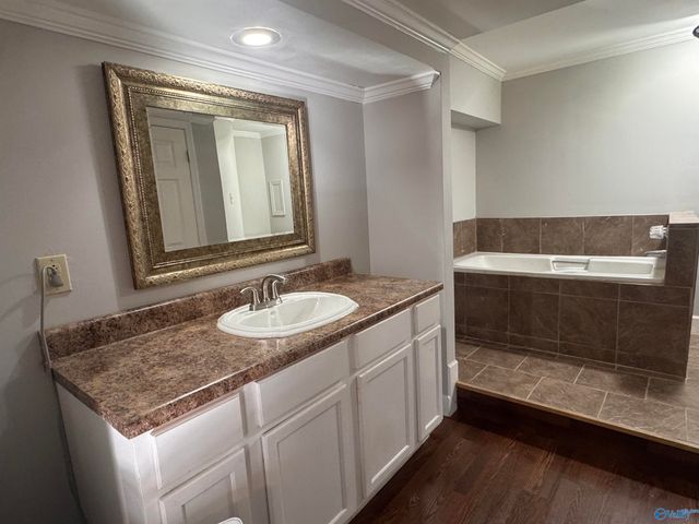 298 Golfview Drive NE, Arab, AL 35016