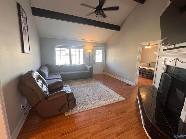 298 Golfview Drive NE, Arab, AL 35016