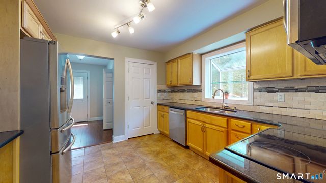 3 Old Acres Road, East Haddam, CT 06469